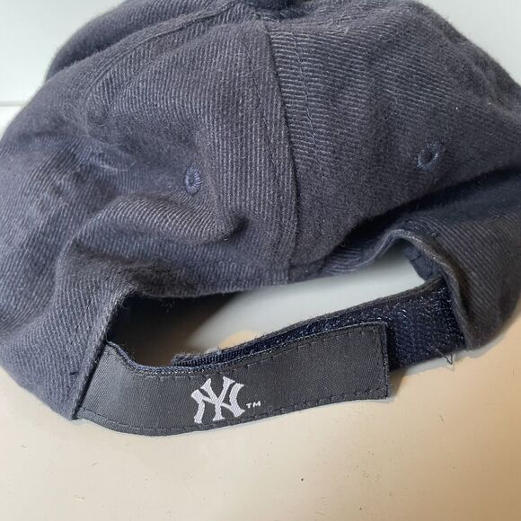 New York Yankees Light Up LED Lightwear Hat NY Cap Adjustable Baseball Unisex - Picture 6 of 12